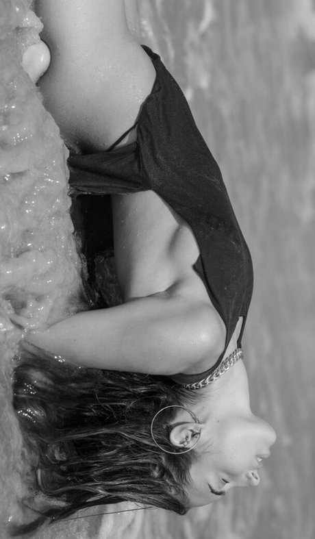 Aluma Dahuki porno kostenlose foto