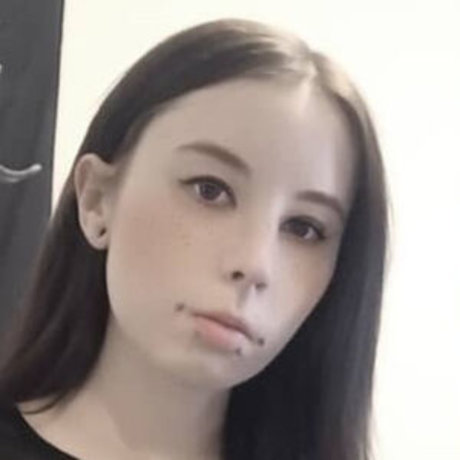 emo-schlampe onlyfans sexy hd bilder