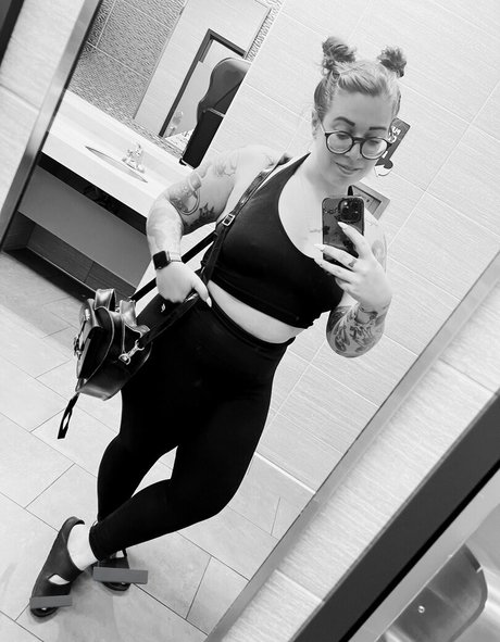 Stepstool Sarah nackt xxx galerien