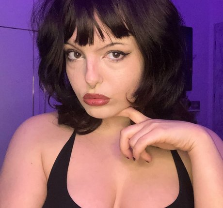 Asmr Creature model xxx bilder