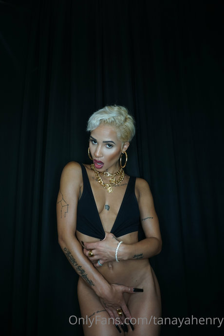 Tanaya Henry hübsche sexy fotos