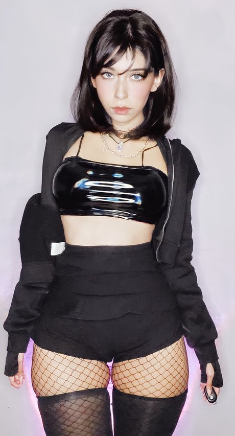 Lily waifu porno galerie