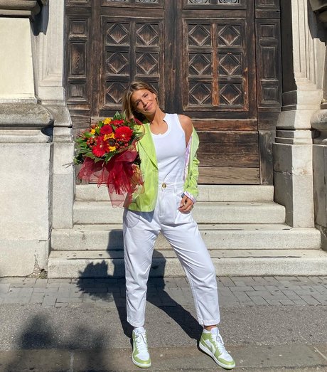 Alice De Bortoli_ top sex bild