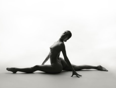 Nicole Brennan hd pornographische bilder