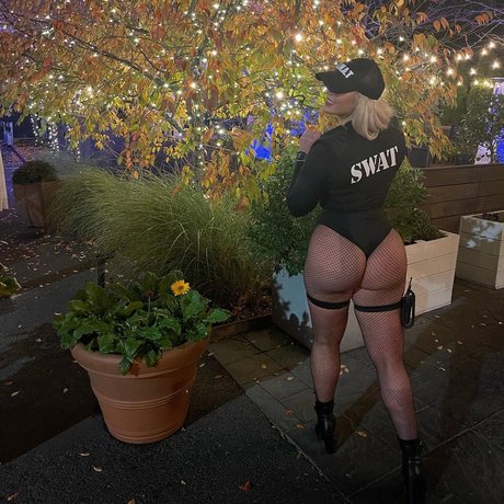 Dr Colette Larsen kunst pornographische foto