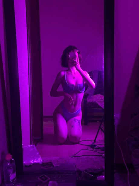 monsterschwanz-onlyfans nacktheit kunst fotos