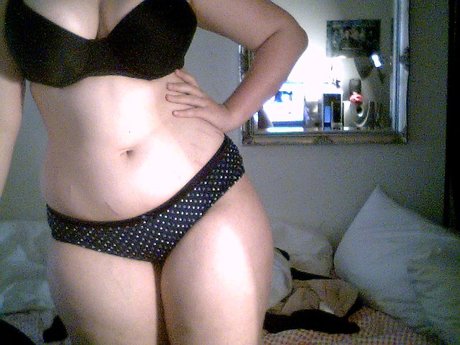 Otoni Ogni model porno bild