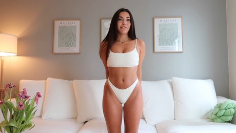 Alina Benun nackt hübsche fotos