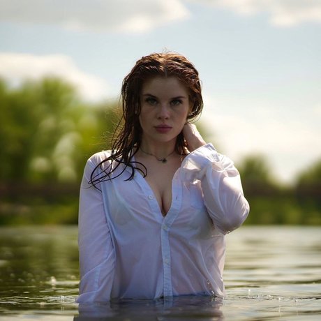 Anouk pornostar erwachsene galerie