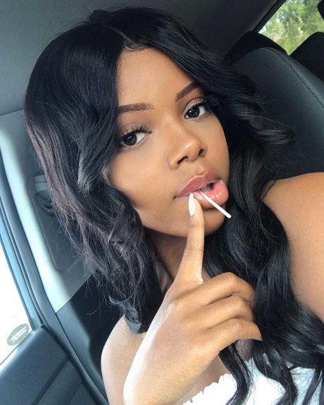 LilYujiVert perfekte nackt foto