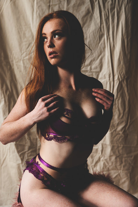 Meagan Caine nackt schöne fotos