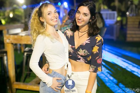 _Anna Bella hübsche galerien