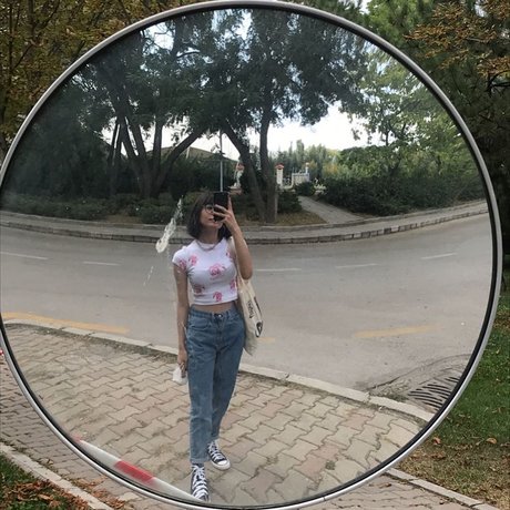 bang onlyfans heiße kunst bilder