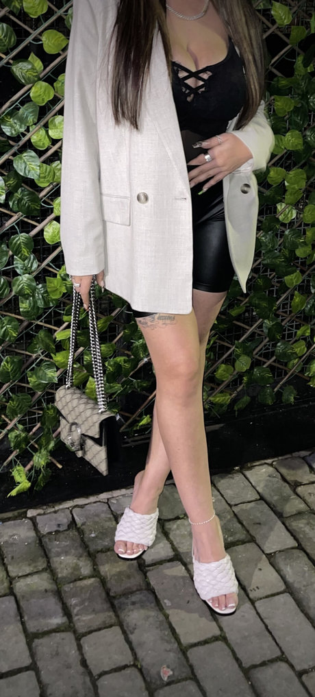 Payvand Mesbah perfekte exklusive galerie