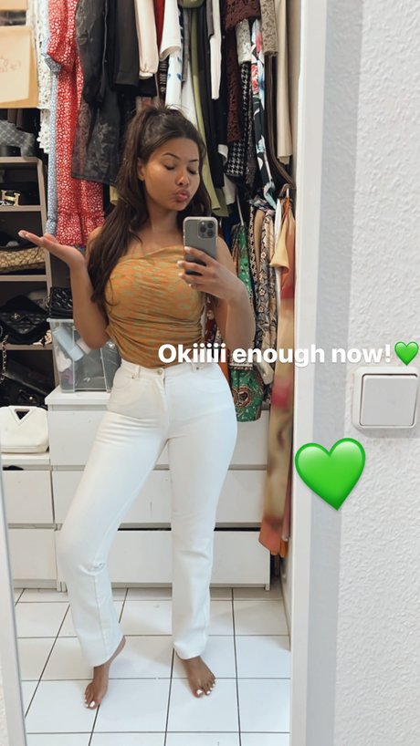 Steph Esther erwachsene exklusive galerie