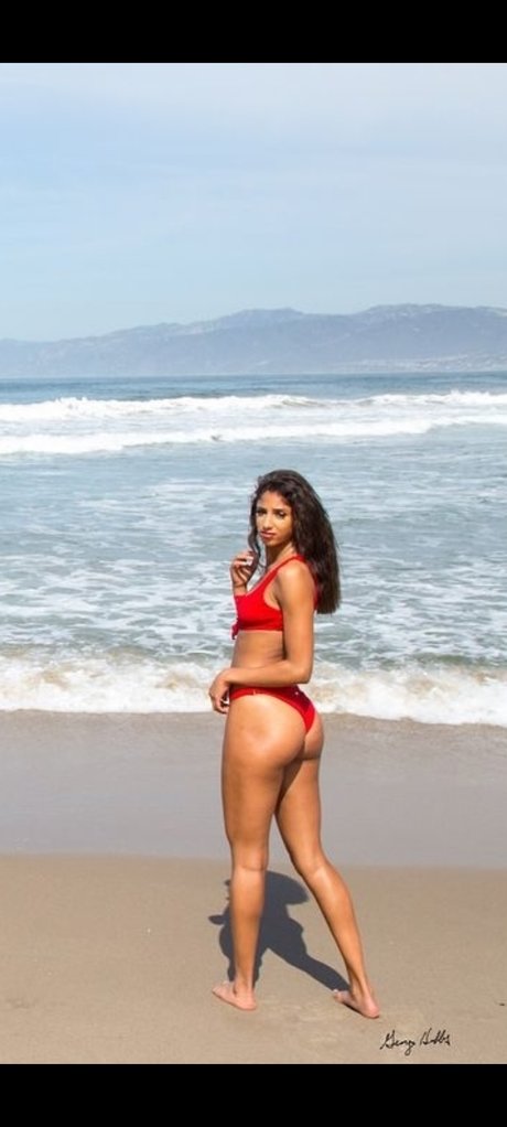 Sara Sandal schöne nette bild