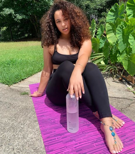 oma-onlyfans kunst nette galerie