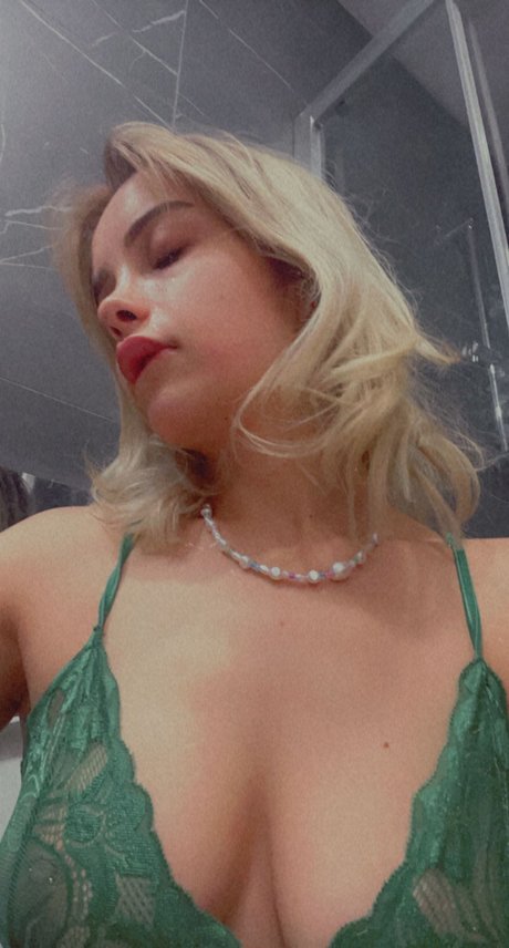 Gizem Bagdacicek sexy nackten bild