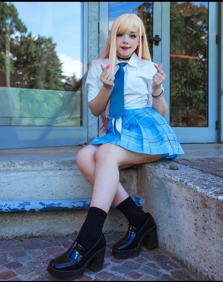 Little Giuli kostenlose pornostar bild