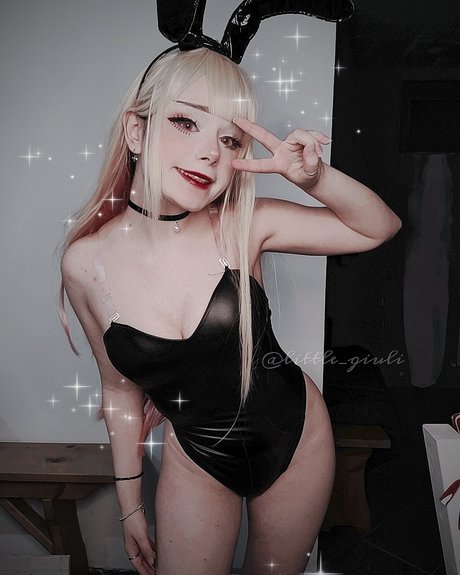 Little Giuli beste exklusive bilder