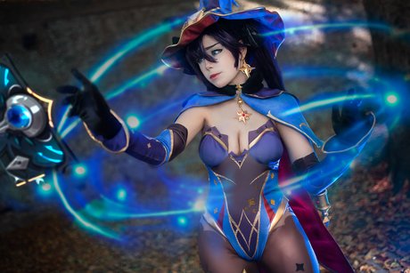 Little Giuli freie akt archiv