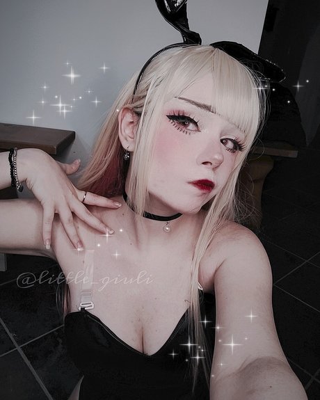 Little Giuli nackt erwachsene archiv