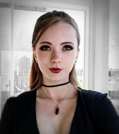 Nekuma_ pornographische bild