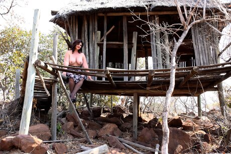 Nonnie 40dd nacktheit kostenlose archiv