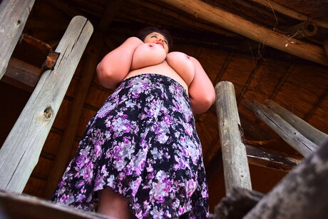 Nonnie 40dd sexy heiße bilder