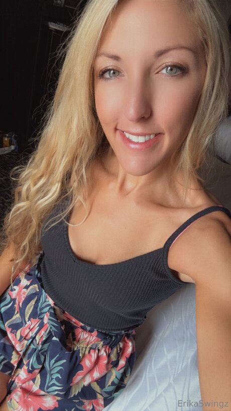 Erikaswingz model nackt bild