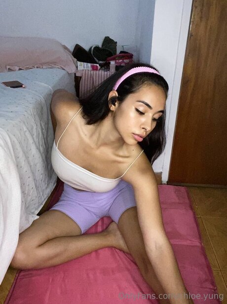 Chloe Yung model freie galerien