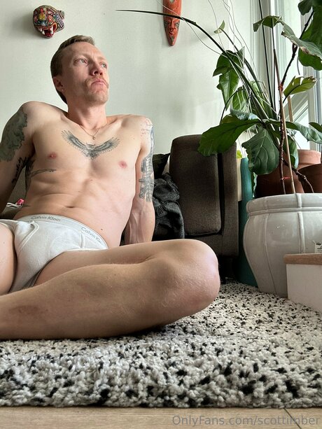 Scottimber nackt pornostar foto