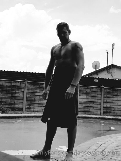 japanische schulmädchen-onlyfans top erotische bild