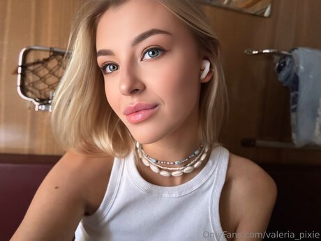 Valeria Pixie freie porno galerien