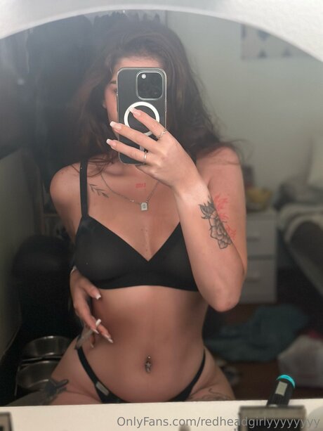 Redheadgirlyyyyyyyy perfekte top bild