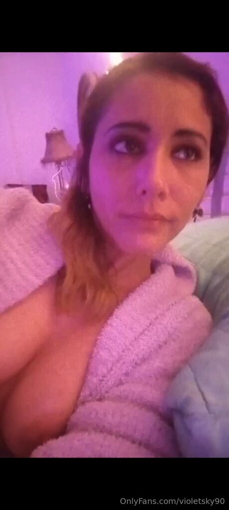 Violetsky90 schöne nackt bild