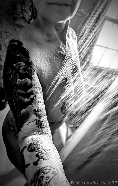 Brattycat77 Bilder