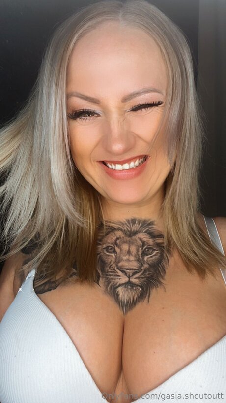 Gasia Shoutoutt schauspielerin kostenlose bild