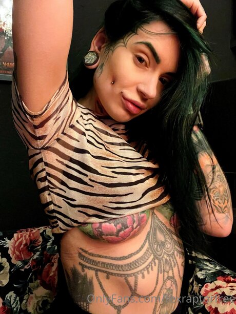 Rexraptorfree sexy top fotos