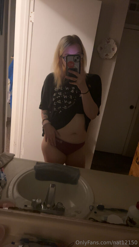 Nat12150 xxx erwachsene bild