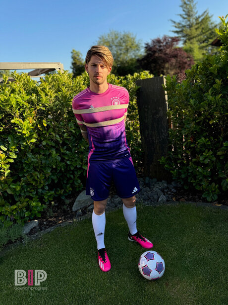 Boundinprogress perfekte top archiv