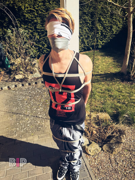 Boundinprogress heiße nackten foto