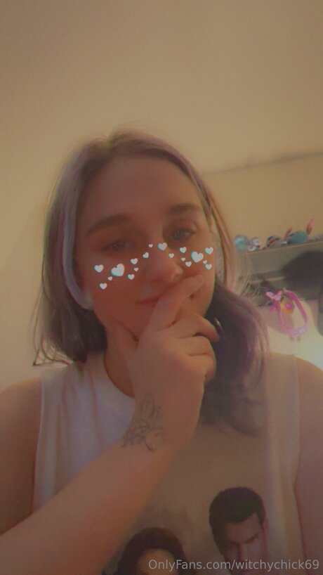 Witchychick69 freie top bild