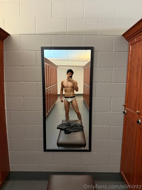 Elimintz model pornographische fotos