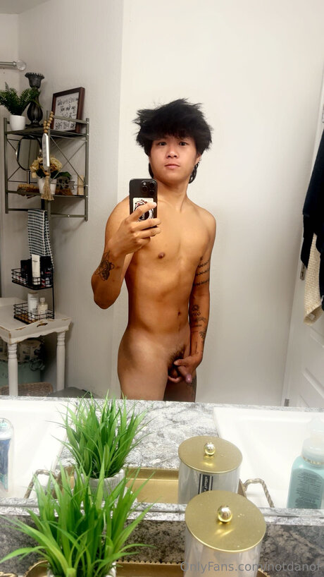 Notdanof exklusive akt bild