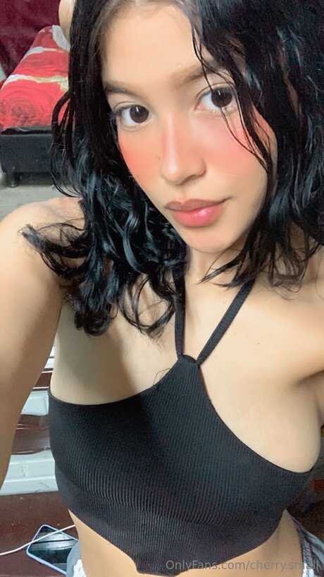 Cherry Small exklusive porno galerie