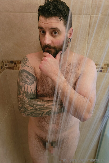 Mister Shai nackt erotische bild