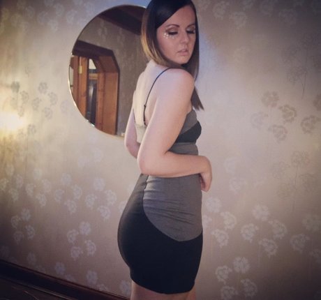 asiatische falsche titten onlyfans top nackten fotos