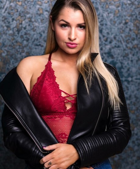 Nicole Andrievich top xxx galerie