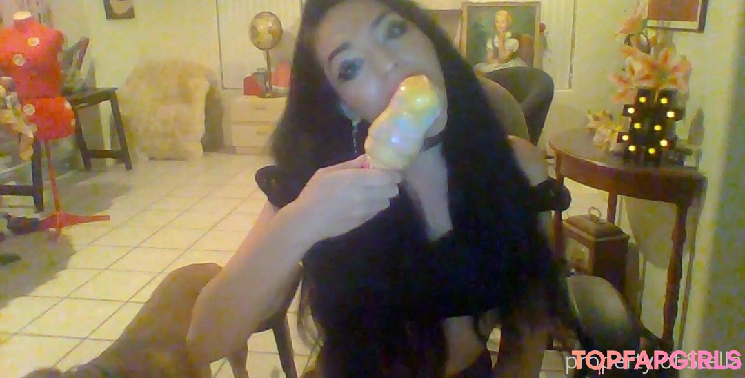 deepthroat teen onlyfans akt galerie